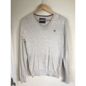 Men’s Medium v neck - tan American Eagle sweater